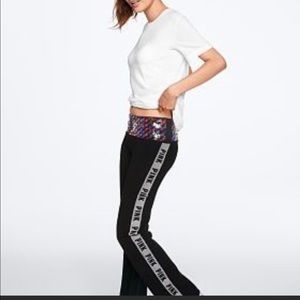 Victoria’s Secret pink leggings